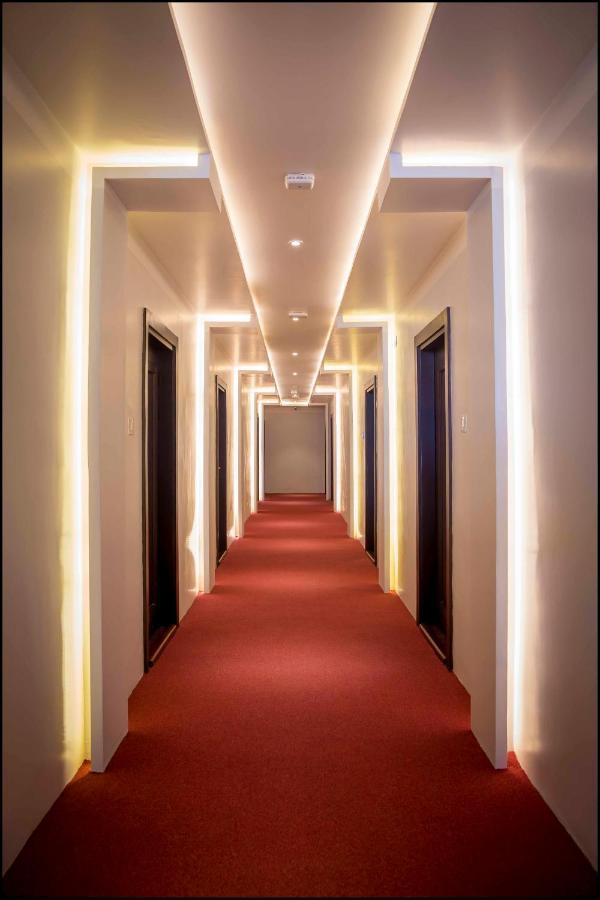 Hotel The Kingsbury Birtamode Exterior photo